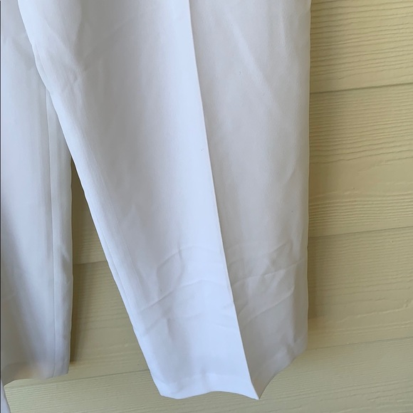 Beautiful white summer pant - size P16 - Picture 3 of 8